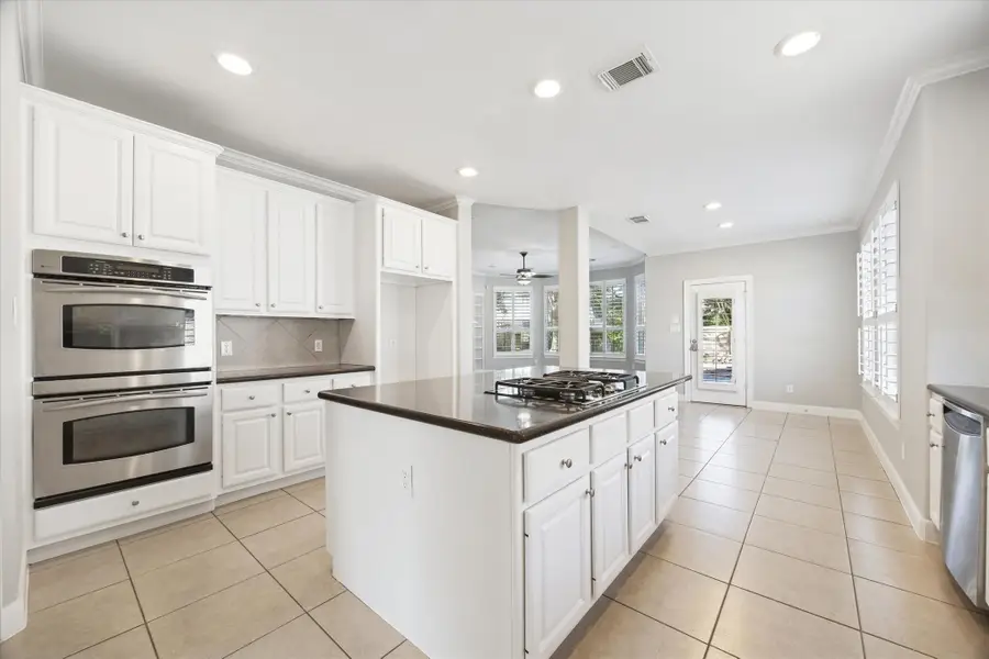 1611 Hill Spring Drive, Sugar Land, TX 77479 - Image #2