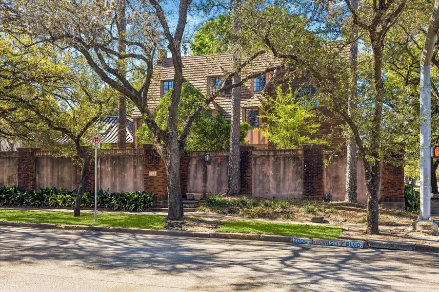 2047 University Boulevard, Houston, TX 77030 - #3