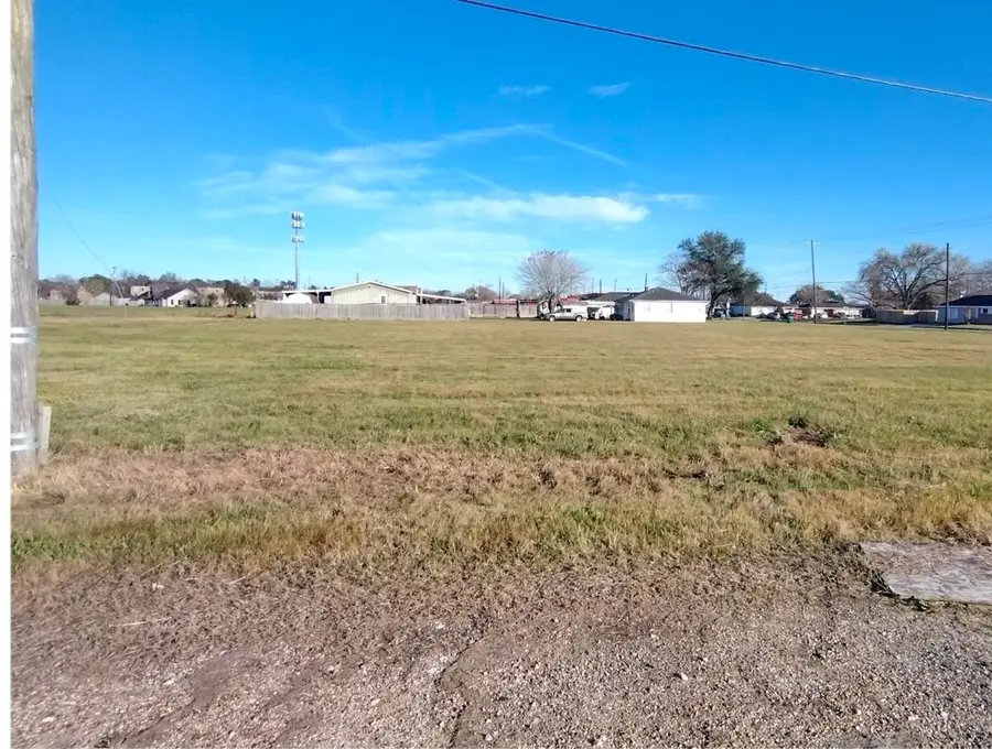 2055 Pasadena Boulevard, Pasadena, TX 77502 - Image #2