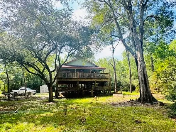 1110 Turner Drive, Bridge City, TX 77611