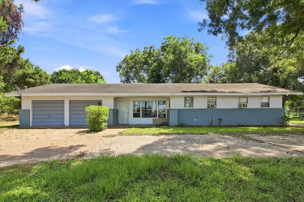 817 Masonic Oak Drive, Brazoria, TX 77422 - #1