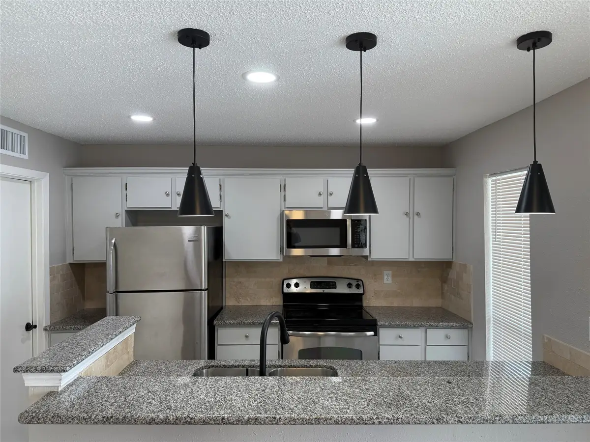 781 Country Place Drive #2052, Houston, TX 77079 - Image #1