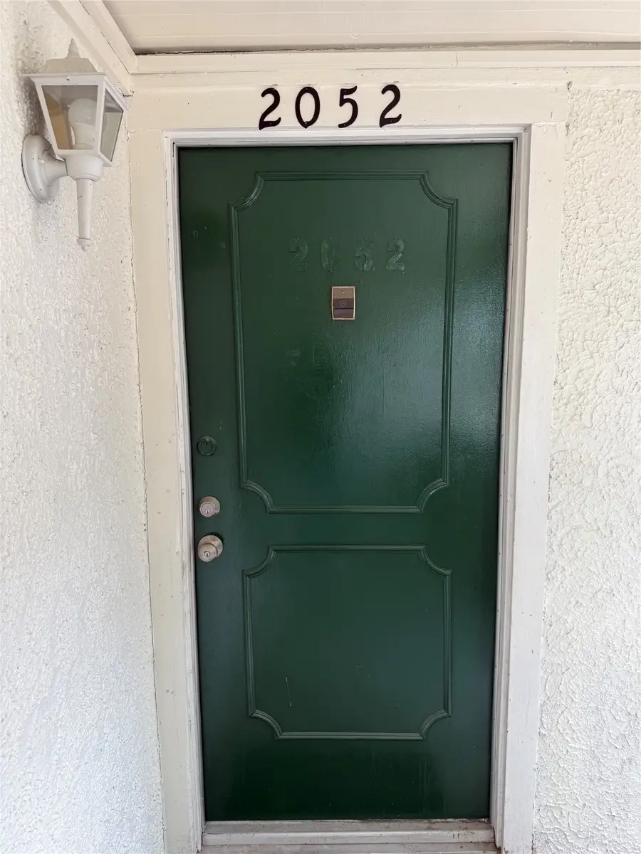 781 Country Place Drive #2052, Houston, TX 77079 - Image #2