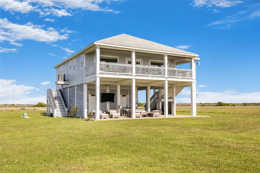 299 Bay Drive, Palacios, TX 77465 - #2