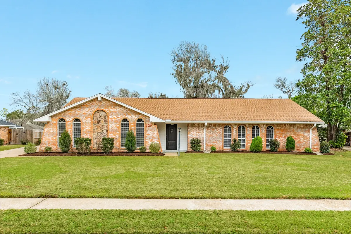 128 Catalpa Street, Lake Jackson, TX 77566 - #1