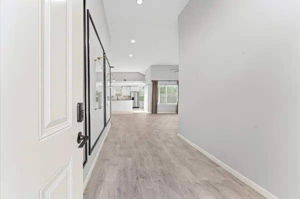 7810 Poitiers Drive, Houston, TX 77071