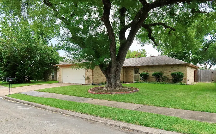 10339 Gulfstream Lane, Sugar Land, TX 77498 - #2