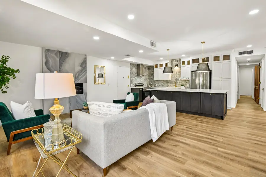 2829 Timmons Lane #211, Houston, TX 77027 - #2
