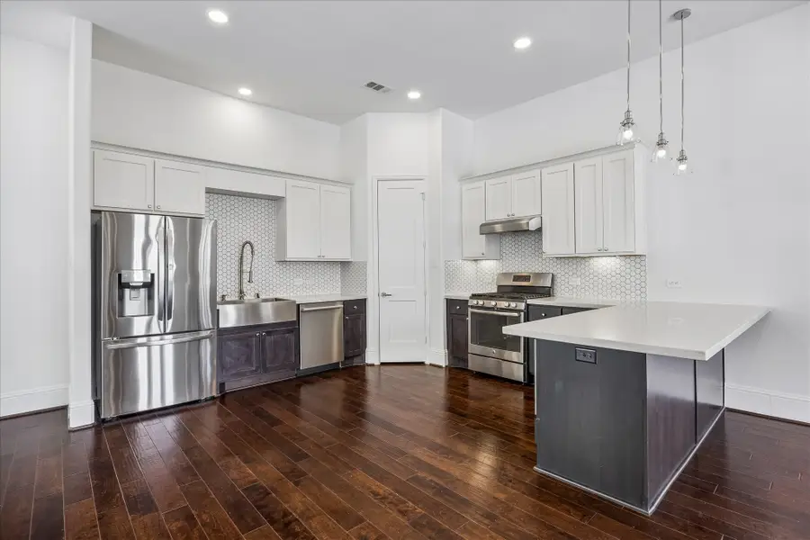 104 W Drew Street, Houston, TX 77006 - #2