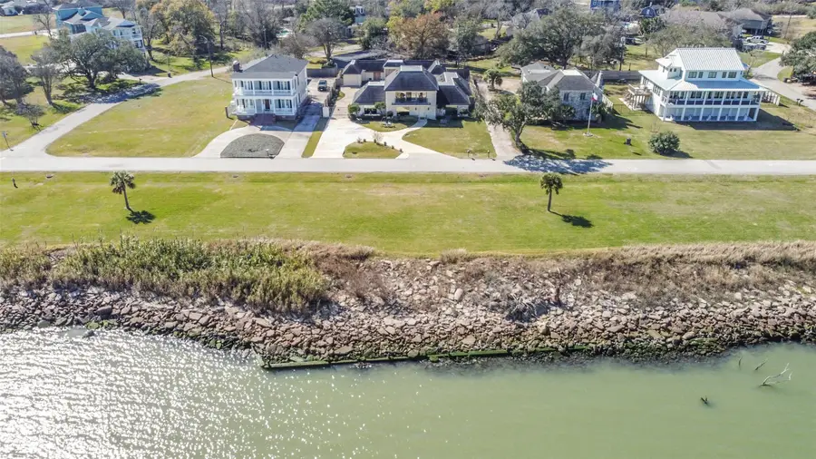 3540 Miramar Drive, Shoreacres, TX 77571 - #3