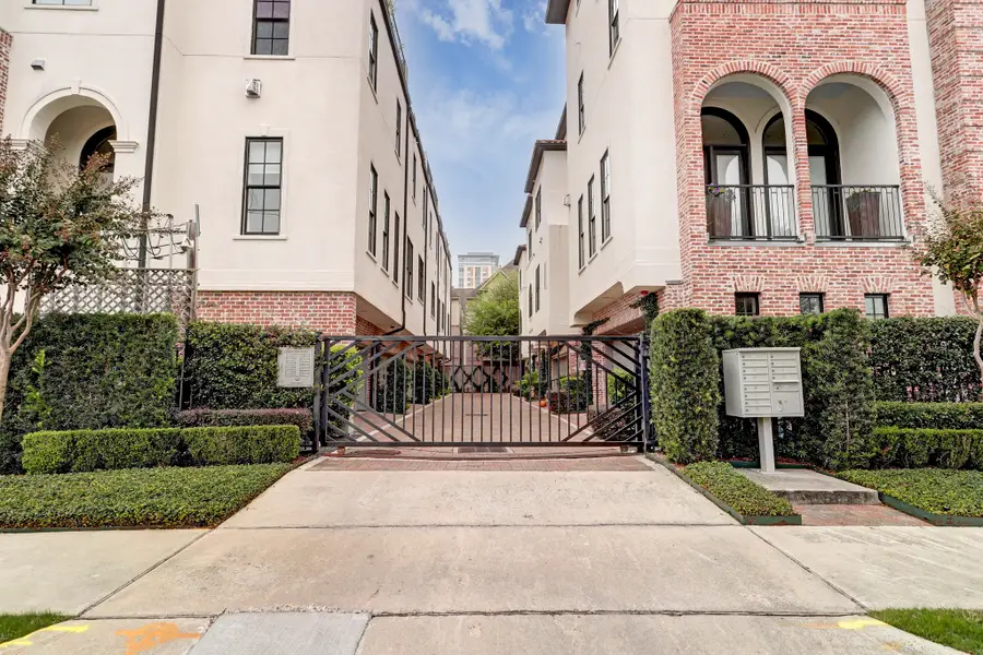 5218 Crawford Street, Houston, TX 77004 - Image #3