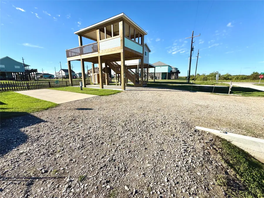 104 N Mae Circle, Crystal Beach, TX 77650 - #3