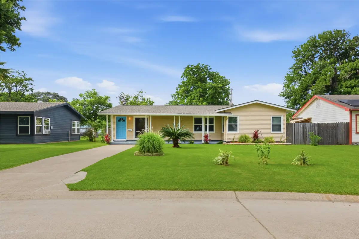 1422 Wayside Drive, Texas City, TX 77590 - #1