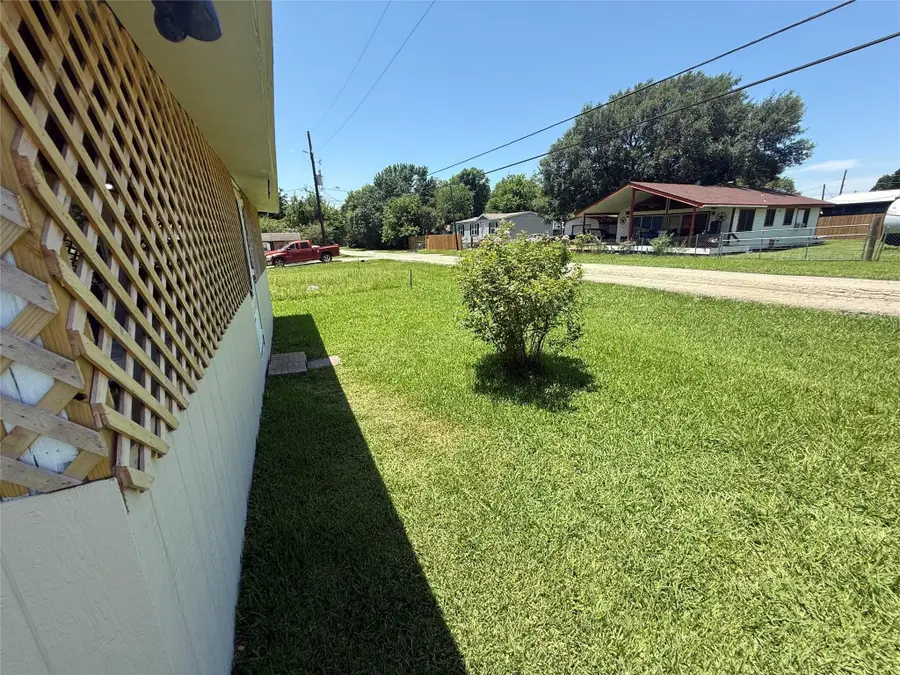 11874 Vanwood Street, Willis, TX 77318 - #2