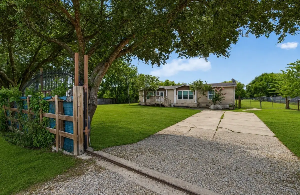6023 Cheryl Lane, Rosharon, TX 77583 - #1