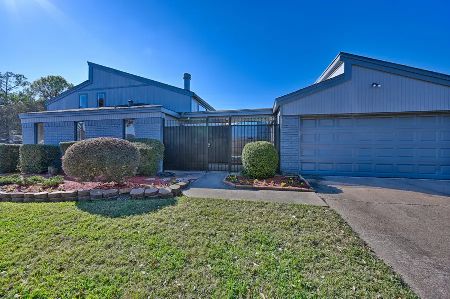 11502 Bellerive Drive, Houston, TX 77072 - Image #3