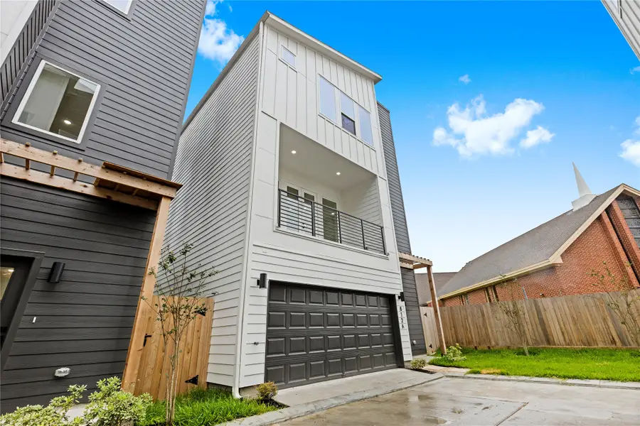 812 Elkhart Street #D, Houston, TX 77091 - #2