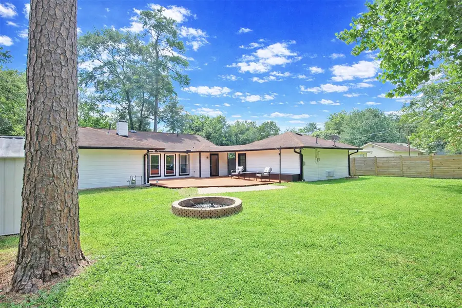 26003 Woodglen Drive, Spring, TX 77386 - Image #2