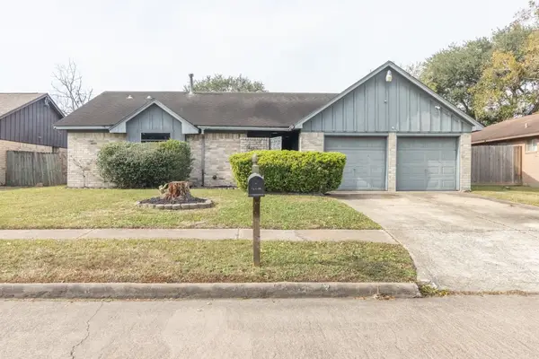 4502 Adobe Lane, Baytown, TX 77521