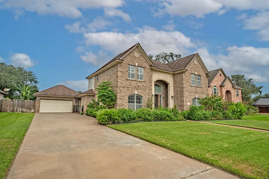53 Northwood Court, Lake Jackson, TX 77566 - #3