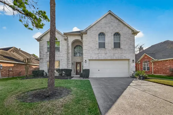 2605 Easton Springs Court, Pearland, TX 77584