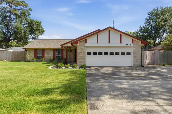 9814 Bayou Woods Drive, Baytown, TX 77521
