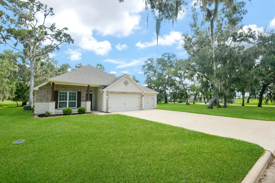 2205 Lake Foreest Dr Drive, West Columbia, TX 77486 - #3