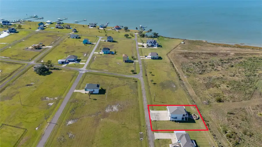 128 Cardinal Loop, Smith Point, TX 77514 - Image #2