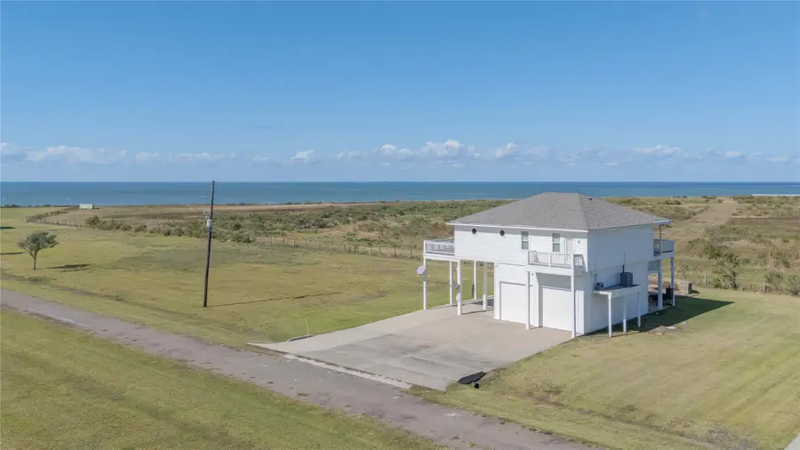 128 Cardinal Loop, Smith Point, TX 77514 - Image #3