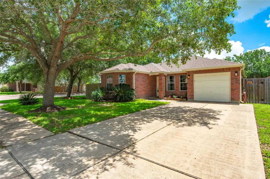 5501 Rio Sabinas Street, Rosharon, TX 77583 - #2