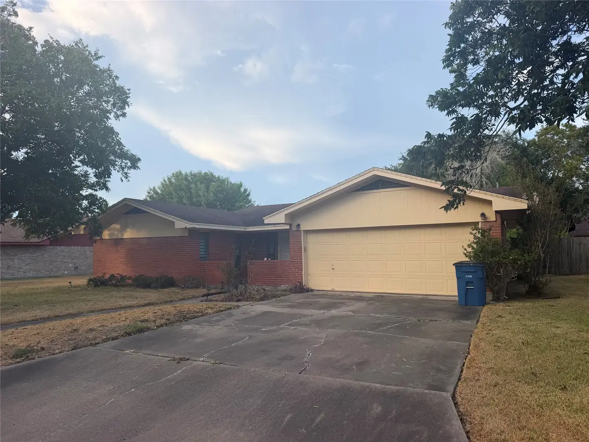 114 Linnville Drive, Port Lavaca, TX 77979 - #1