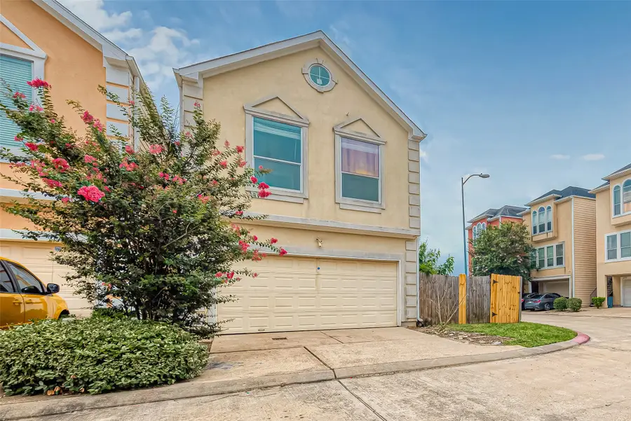 10355 Panther Point Drive, Houston, TX 77099 - Image #2