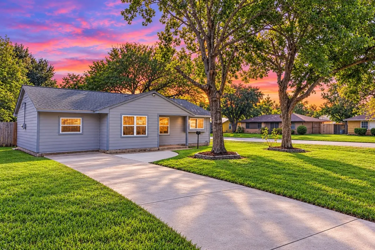 100 Inwood Lane, Highlands, TX 77562 - #1