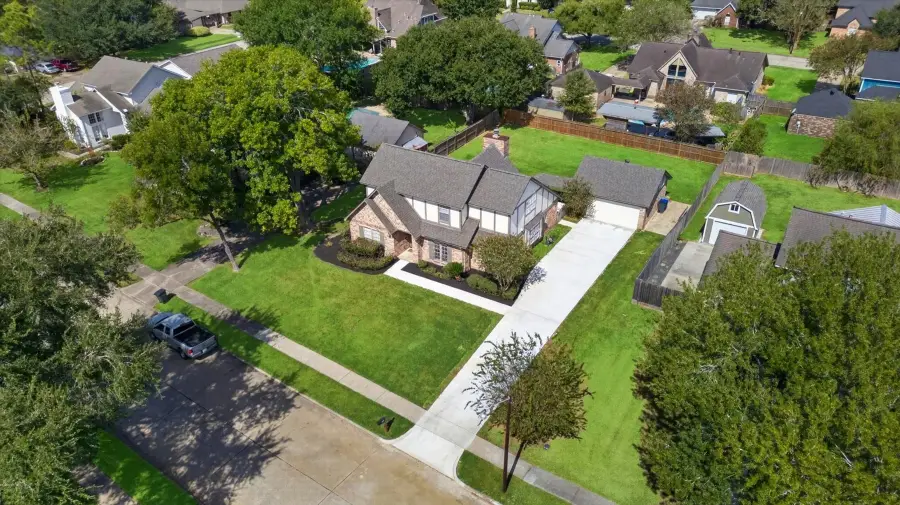 1013 Londonderry Avenue, Friendswood, TX 77546 - #3