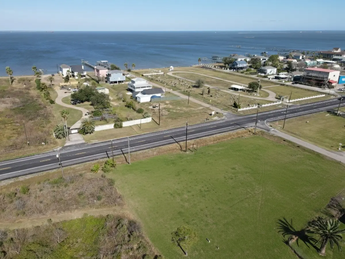 230 22nd Street, Dickinson, TX 77539 - Image #1