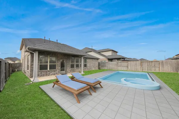 28618 Monarch Cliffs Drive, Fulshear, TX 77441