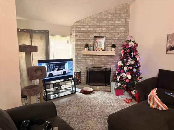 5747 Easthampton #D, Houston, TX 77039