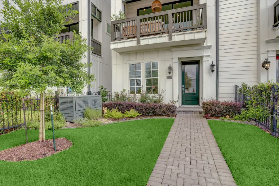 3317 W 11th Street, Houston, TX 77008 - #2