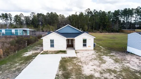 73 Road 5263a, Cleveland, TX 77327