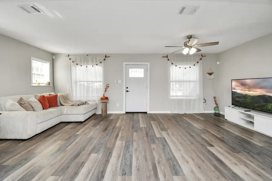 115 Morrell Street, Baytown, TX 77520 - Image #2