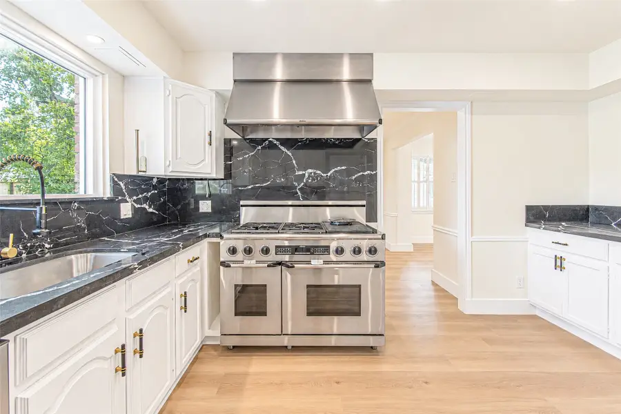 10610 Overbrook Lane, Houston, TX 77042 - #2