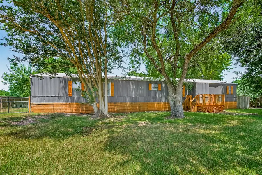 8440 Caroline Drive, Fairchilds, TX 77469 - Image #3
