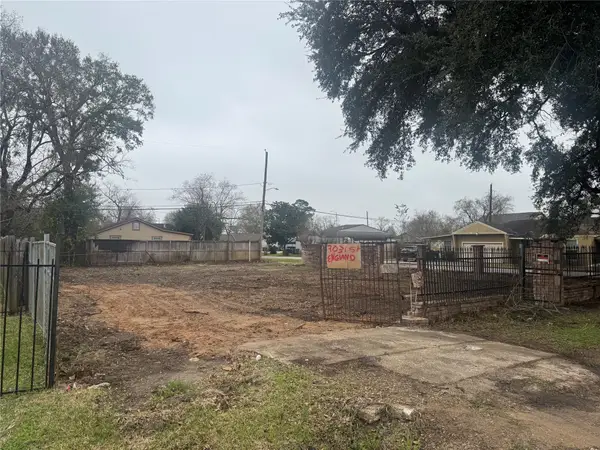 7031 England Street, Houston, TX 77021