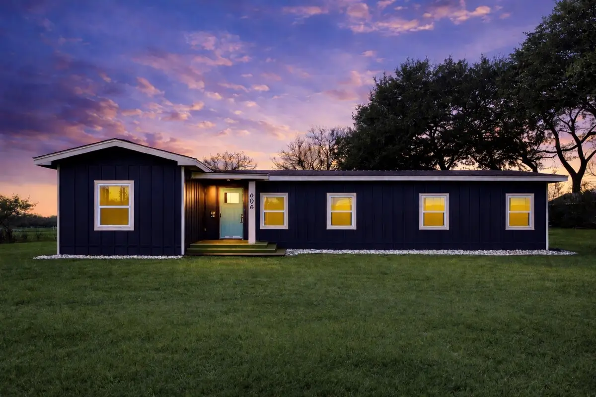 606 E Ahldag Avenue, Wharton, TX 77488 - #1