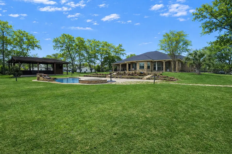 318 Sunrise Blvd, Angleton, TX 77515 - #3