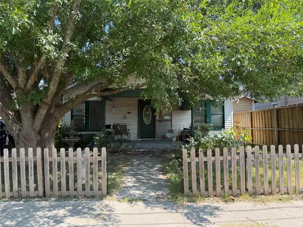 508 W Republic Avenue, Baytown, TX 77520