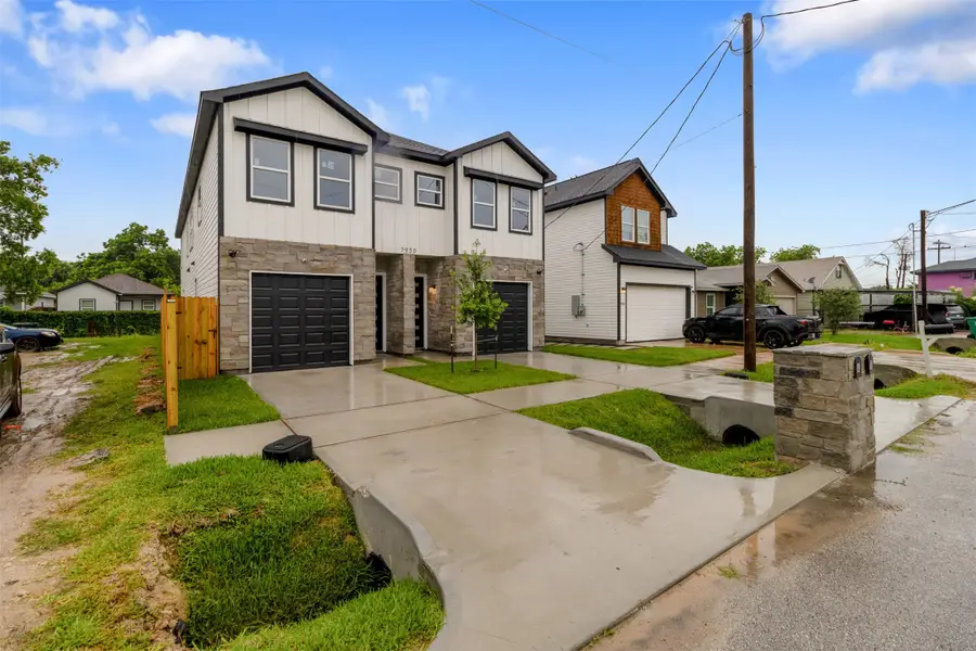 7950 Henson Street #A-B, Houston, TX 77028 - #2