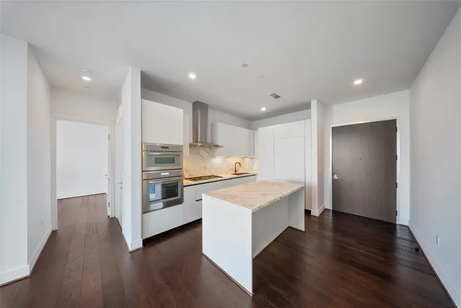 1711 Allen Parkway #1802, Houston, TX 77019 - #2