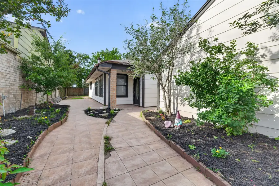 6 Quailwood Drive, Baytown, TX 77521 - #2