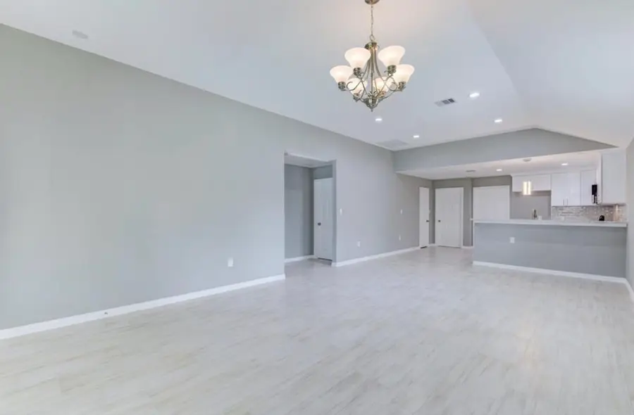 5824 Glen Lee Drive, Houston, TX 77396 - #3